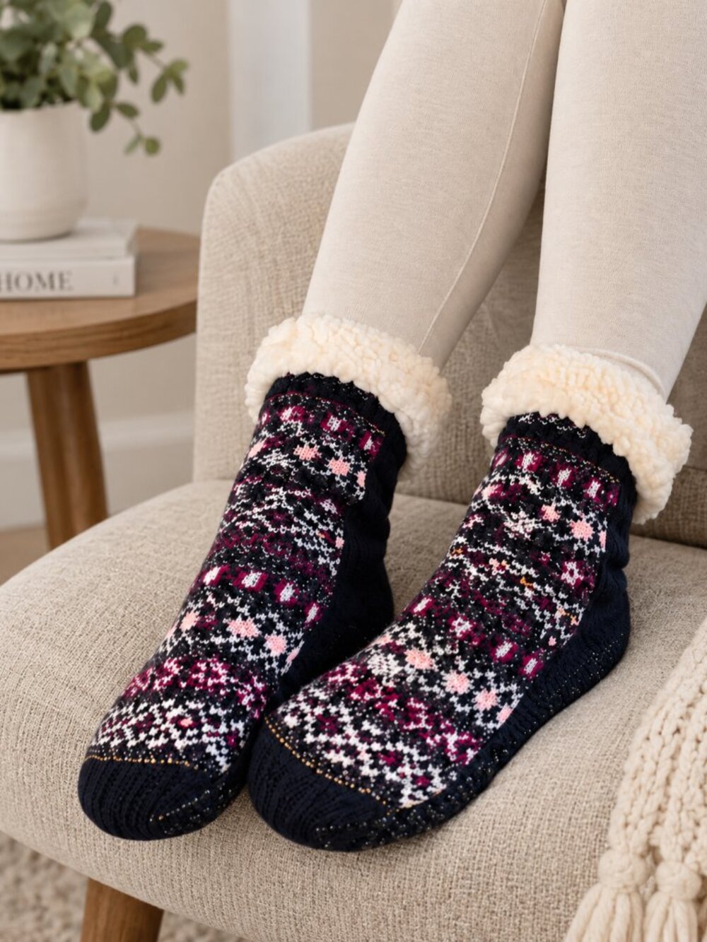 NWT MUK LUKS Women's Purple Cabin Socks | S/M (6-8) Faux Sherpa Lining Non-Skid